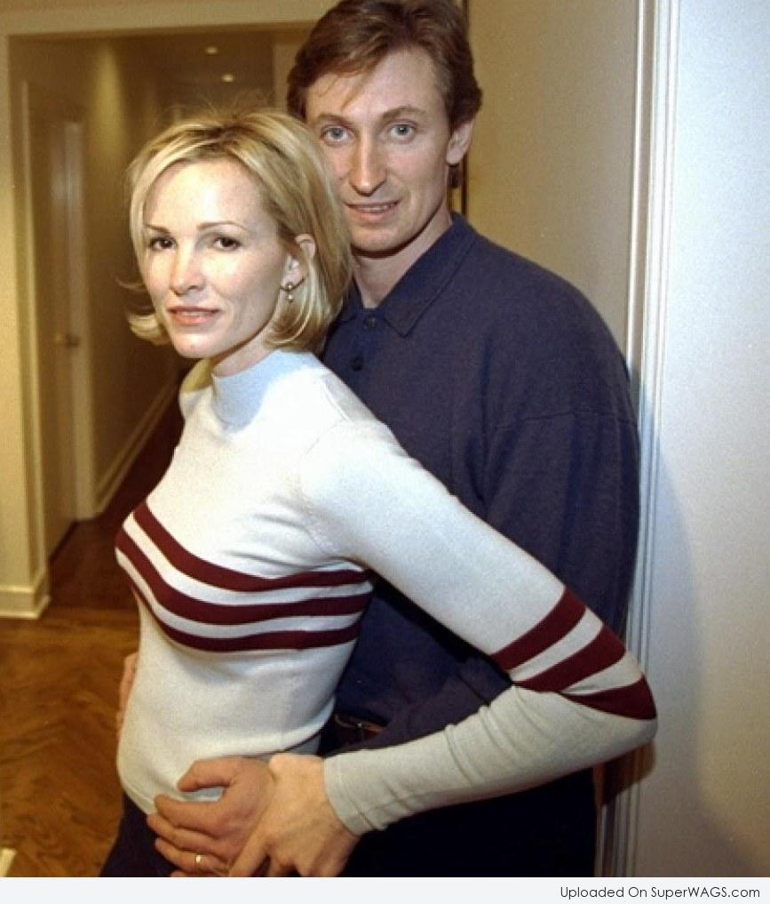 Janet Jones - Wayne Gretzky.