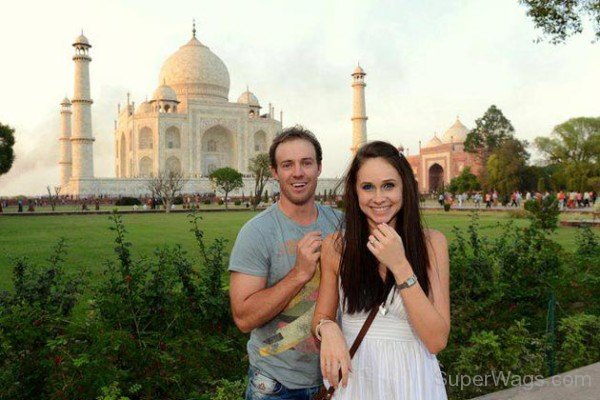 Ab De Villiers Wife at Taj Mahal