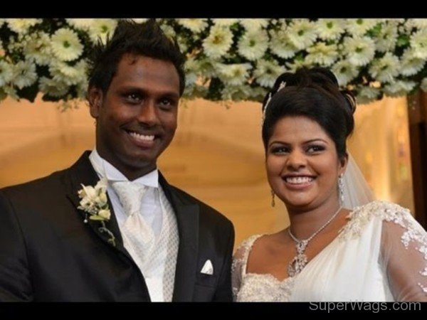 Angelo Mathews with his Wife