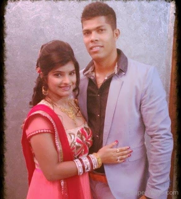 Indian Cricketer Umesh Yadav & Wife Cute Photo