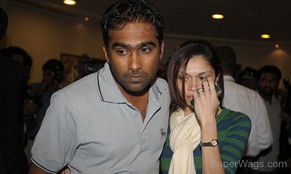 Mahela Jayawardene With His Wife Christina Sirisena