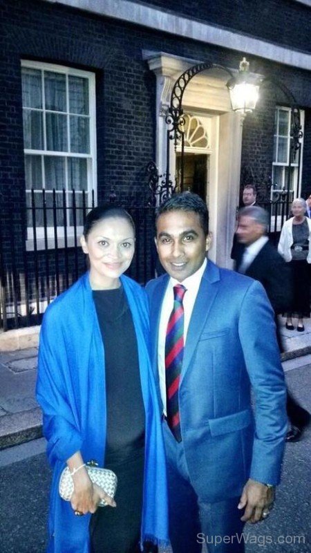 Mahesh Jayawardene With Wife At Downing Street