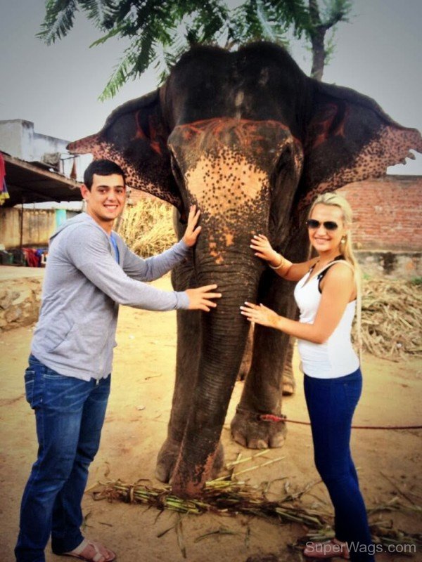 Quinton De Kock And Sasha Girlfriend