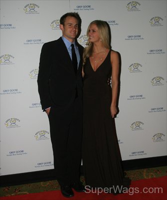 Brooklyn Decker With his Husband Andy Roddick
