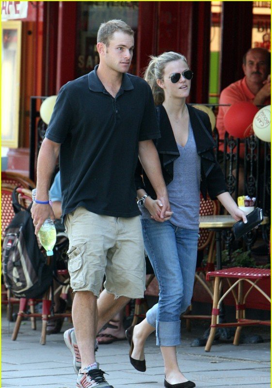 Brooklyn Decker and Andy Roddick Awesome Pic