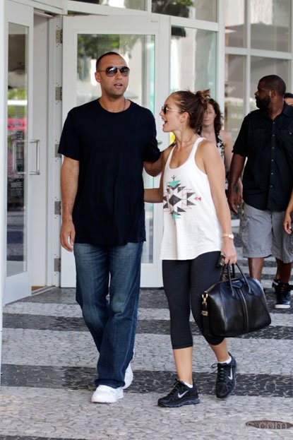 Derek Jeter and Minka Kelly Awesome Pic