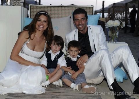 Gianluigi Buffon Alena Seredova Louis Thomas and David Lee