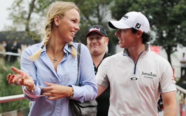 Caroline Wozniacki With Rory Mcilroy Smiling Pic Super Wags Hottest Wives And Girlfriends Of