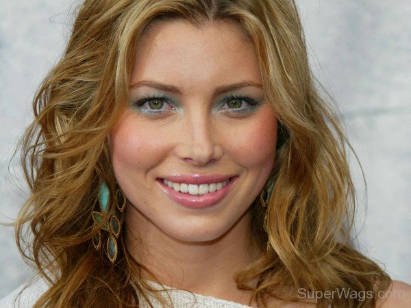 Jessica Biel Sweet Smile