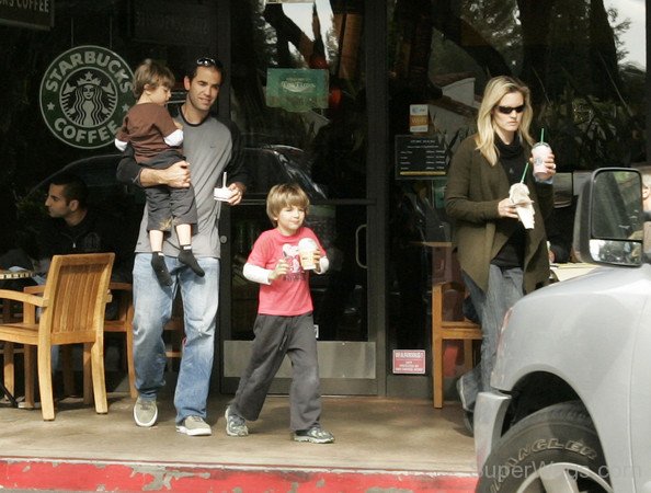Pete Sampras And Family Leaving Starbucks
