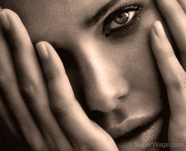 Ilary Blasi Closeup Face