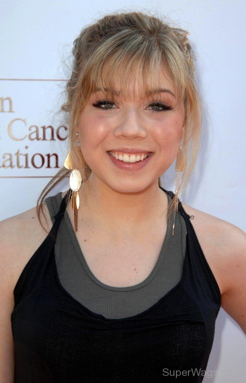 Lovely Jennette Mccurdy