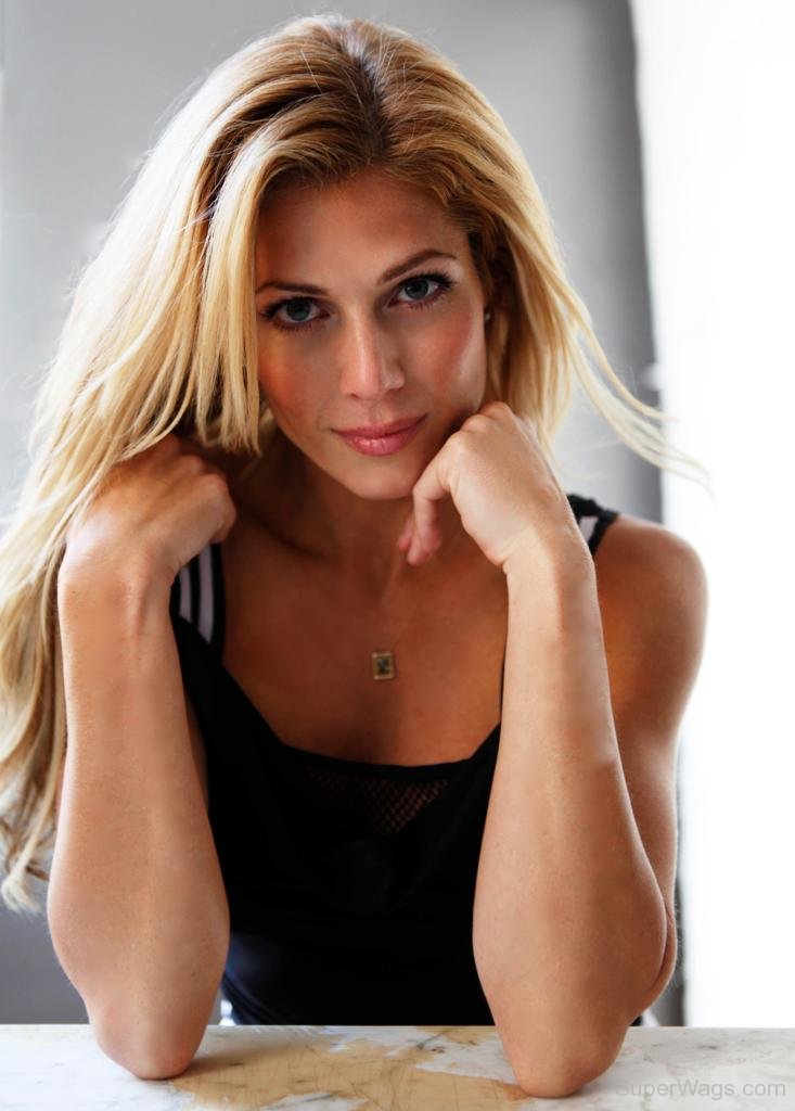 Gorgeous Torrie Wilson | Super WAGS - Hottest Wives and Girlfriends of High-Profile Sportsmen