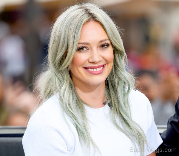 Hilary Duff Smiling Face