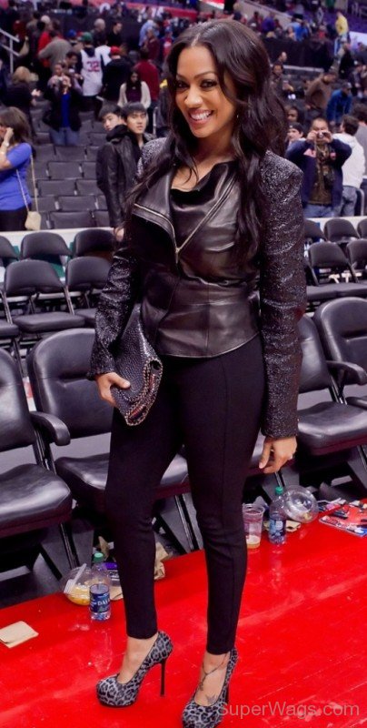 La La Anthony Wearing Black Jacket And Black Trouser