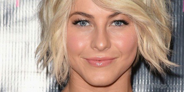 Julianne Hough Closeup-SD1053