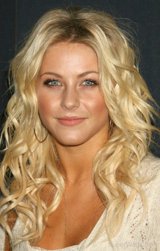 Julianne Hough Curly Hairstyle-SD1055