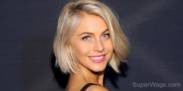 Julianne Hough Smiling-SD1090