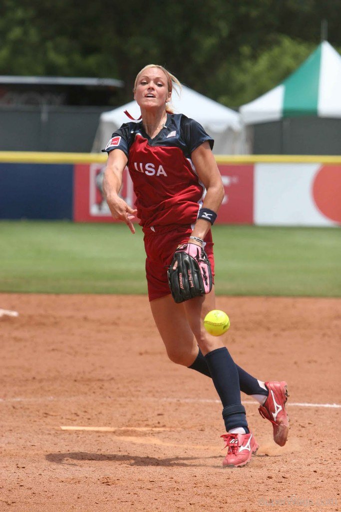 Softball Player Jennie Finch | Super WAGS - Hottest Wives and ...