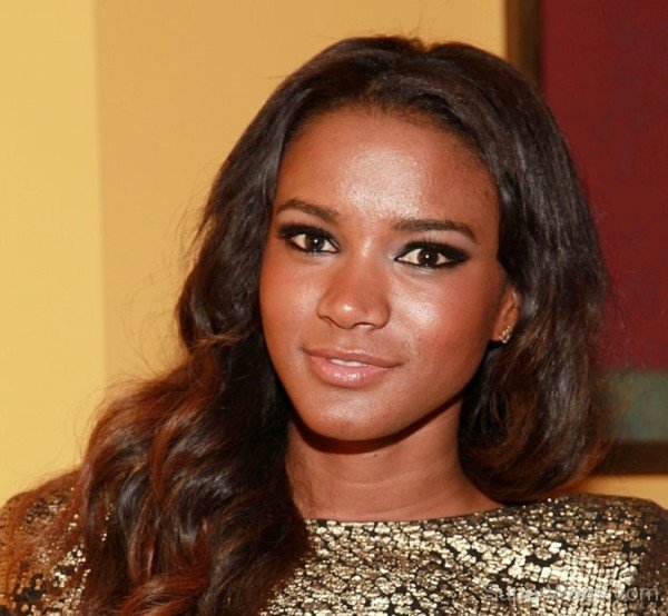 Lovely Leila Lopes