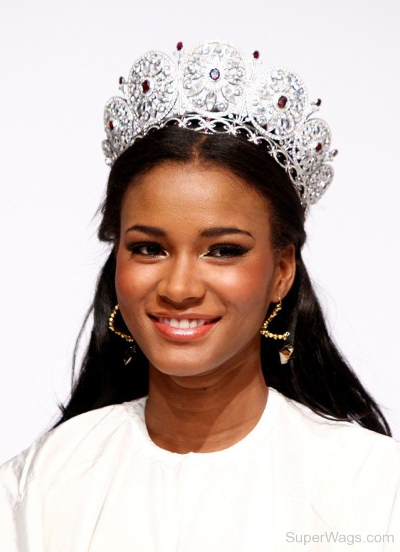 Miss Angola 2011 Leila Lopes-Sw1096