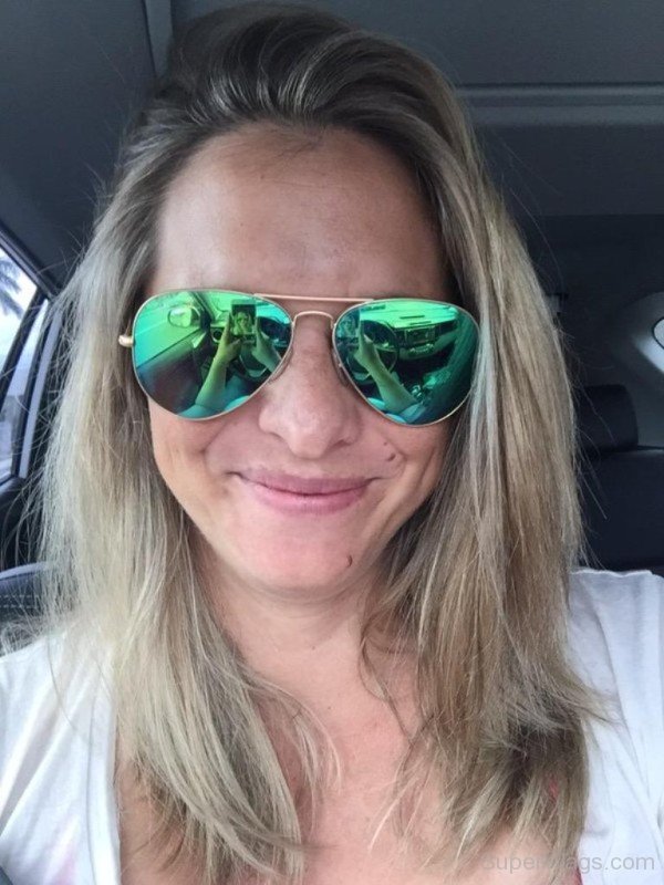 Libby Trickett Wearing Stylish Goggles-SW143