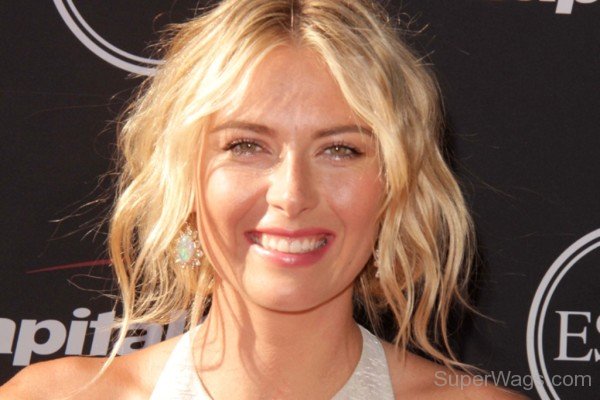 Maria Sharapova Cute Smile 7-SW4058