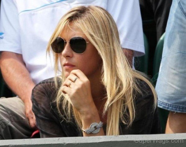 Maria Sharapova Wearing Black Goggle-SW4134