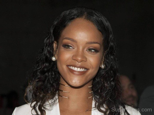 Celebrity Rihanna-SW1011