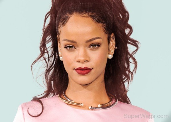 Gorgeous Rihanna-SW1018