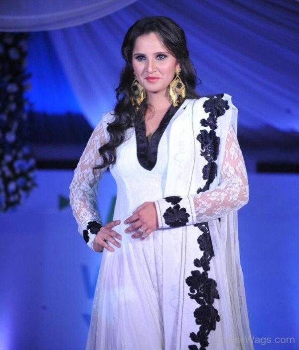 Graceful Sania Mirza-SW105