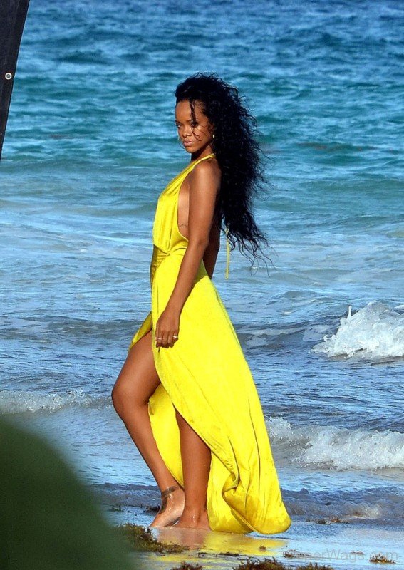 Robyn Rihanna Wearing Yellow Dress-SW1099