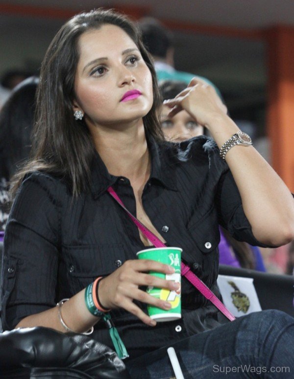 Sania Mirza In Black Shirt-SW1044