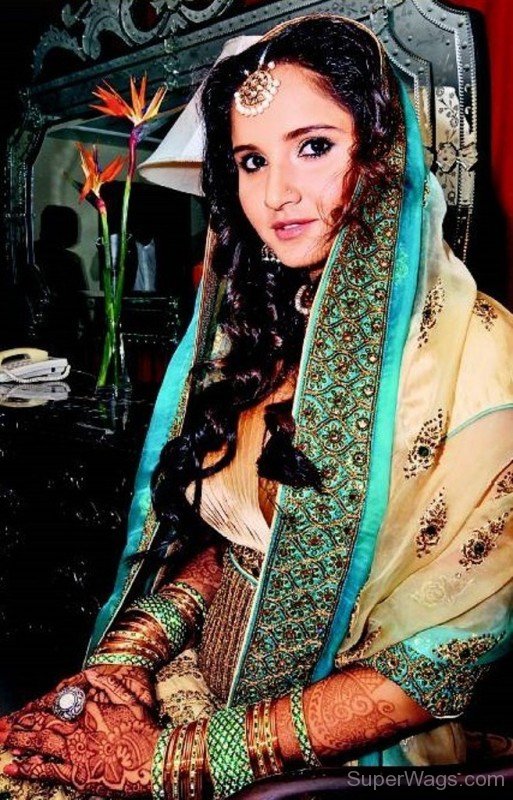 Sania Mirza Looking Cute-SW119