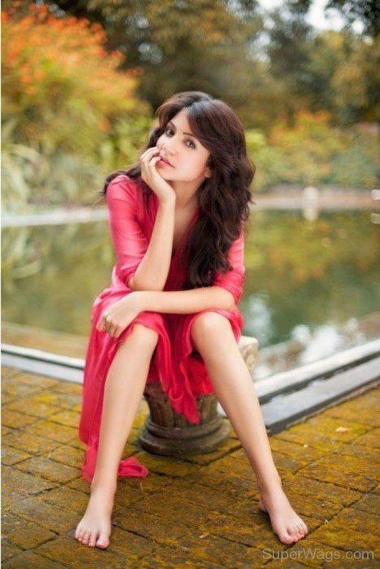 Sweet Actress Anushka Sharma-SW184