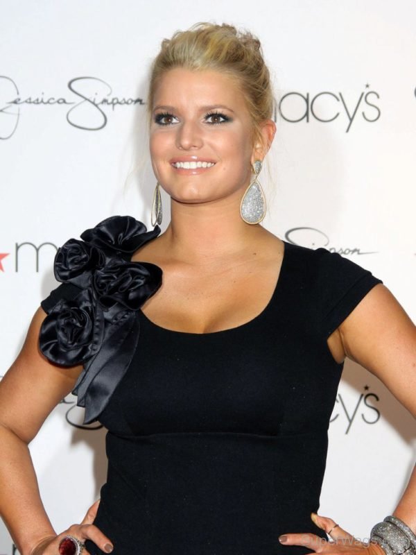 Jessica Simpson Looking Nice-SW1084