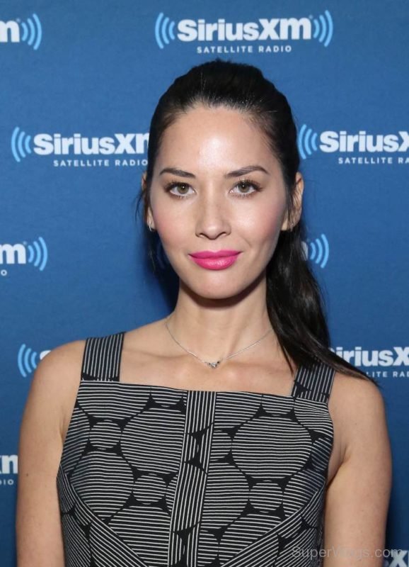 Olivia Munn Pink Lips-SW1091