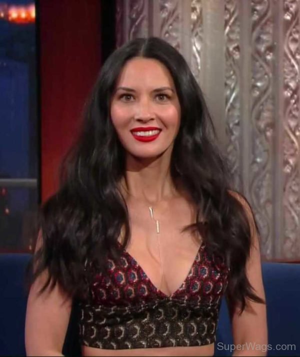 Olivia Munn Smiling-SW1101