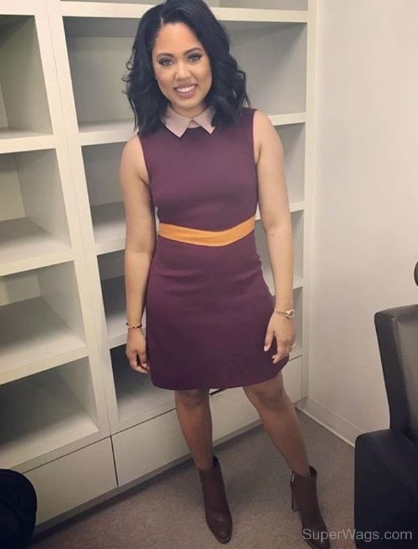 Attractive Ayesha Curry-SW102