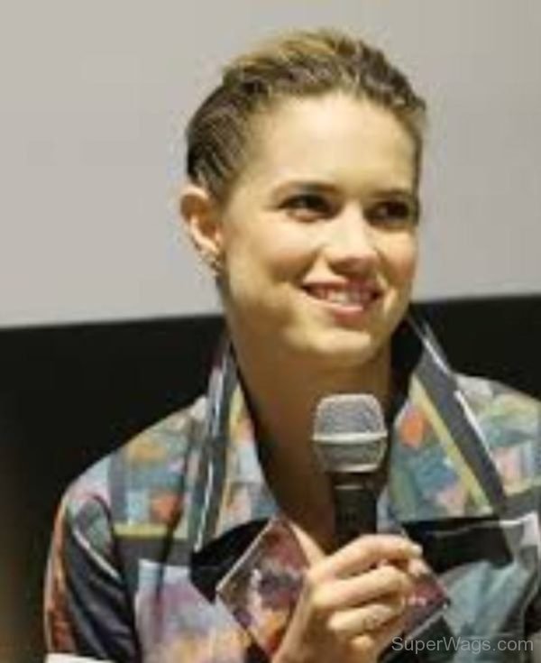 Cody Horn On Mic