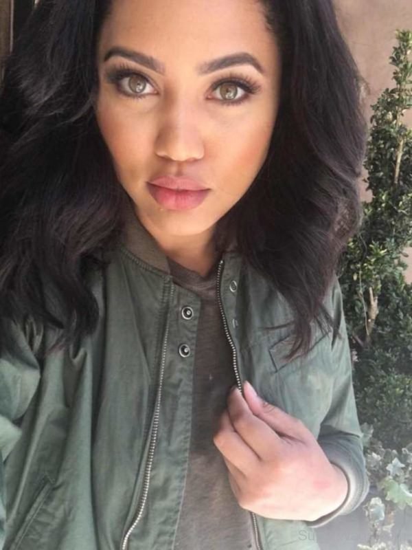 Picture Of Ayesha Curry-SW148