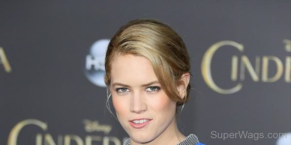 Sweet Cody Horn