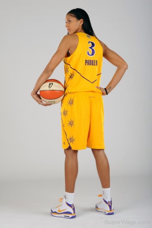 Candace Parker Back Pose-SW1013