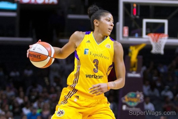 Candace Parker High Bun Hairstyle-SW1024