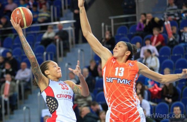 Candace Parker Playing Game-SW125