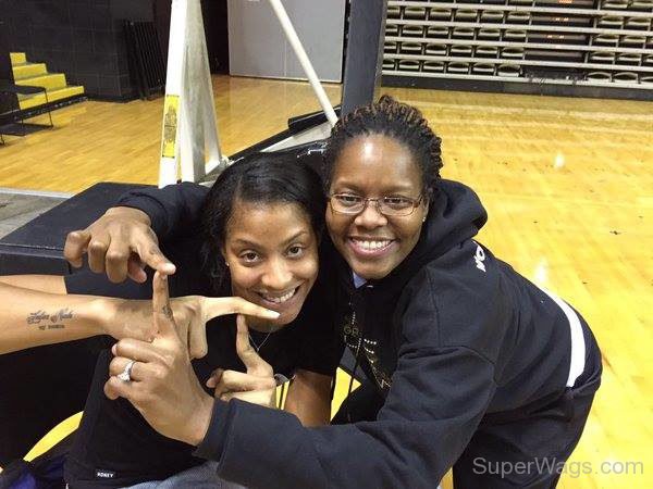 Candace Parker With Her Mother-SW139